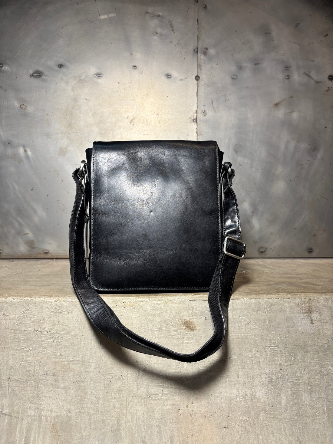 Leather Sling Bag (Black)