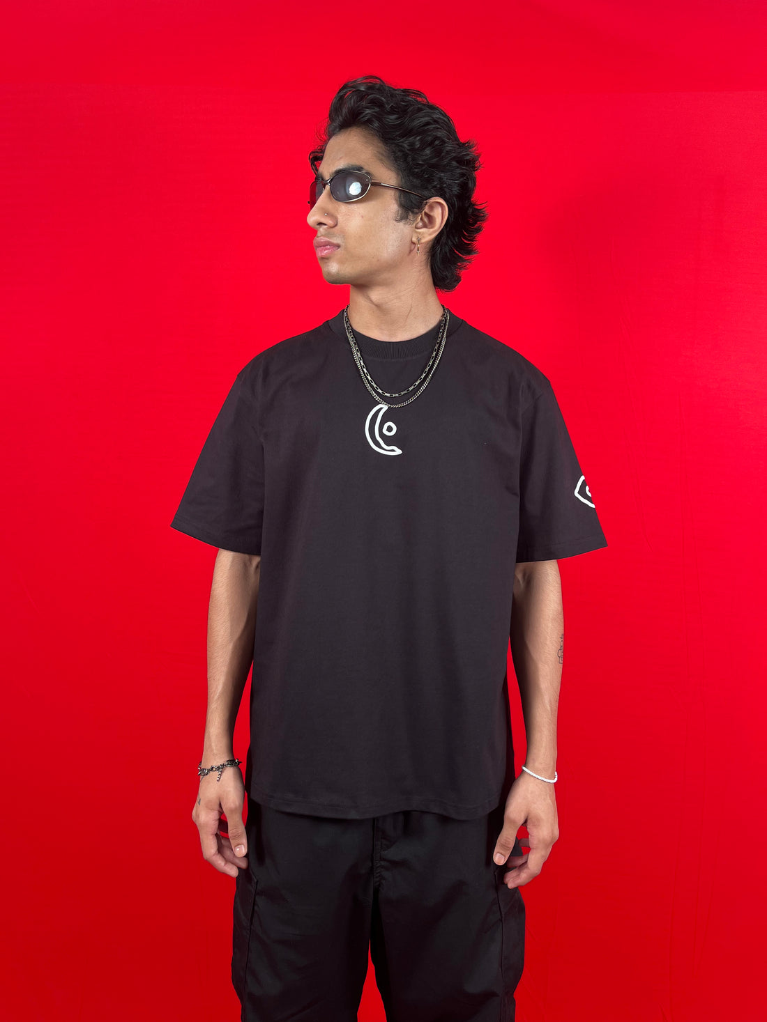 The Moonglow Tee - Black