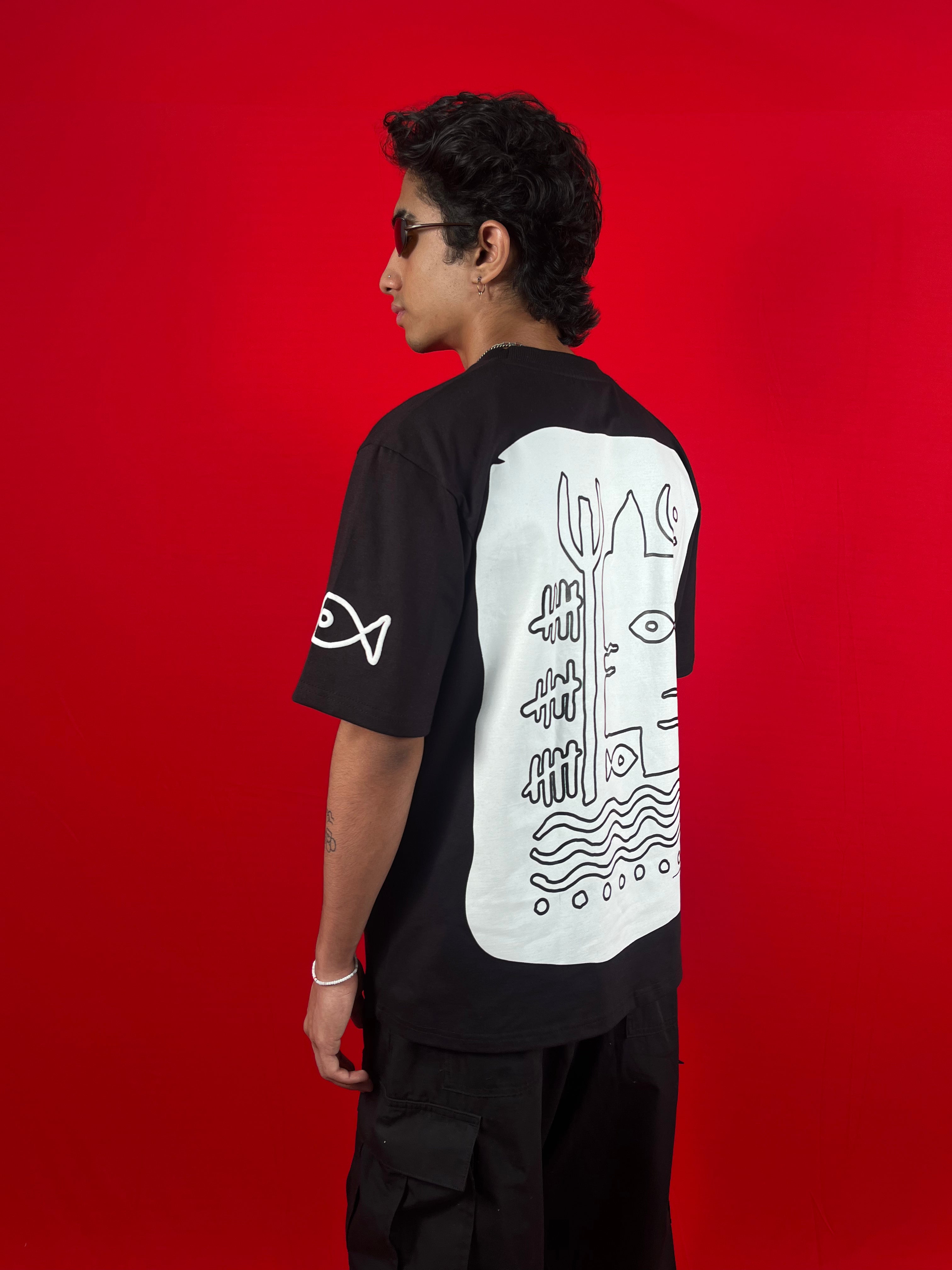 The Moonglow Tee - Black