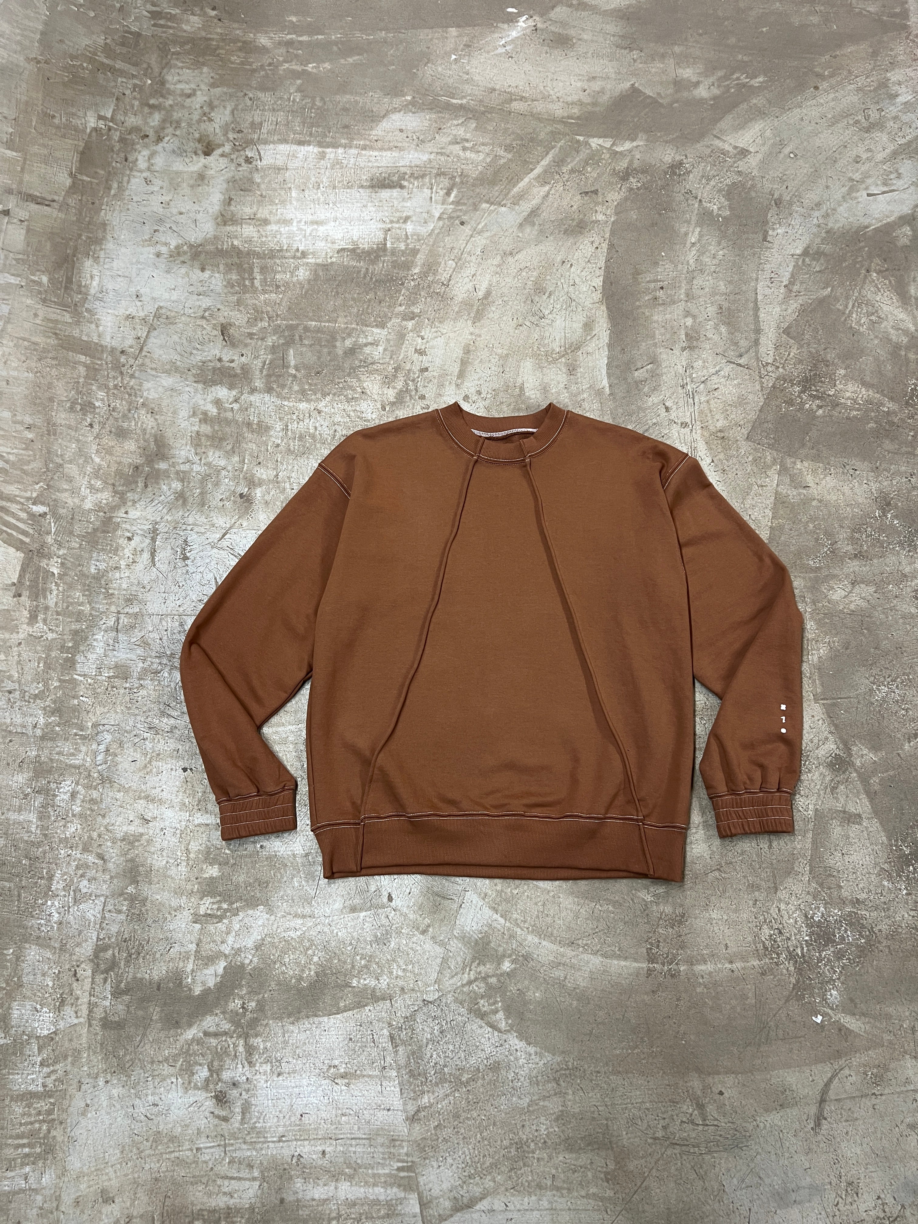 CONTRAST STITCH SWEATSHIRT (MUDDY BROWN)
