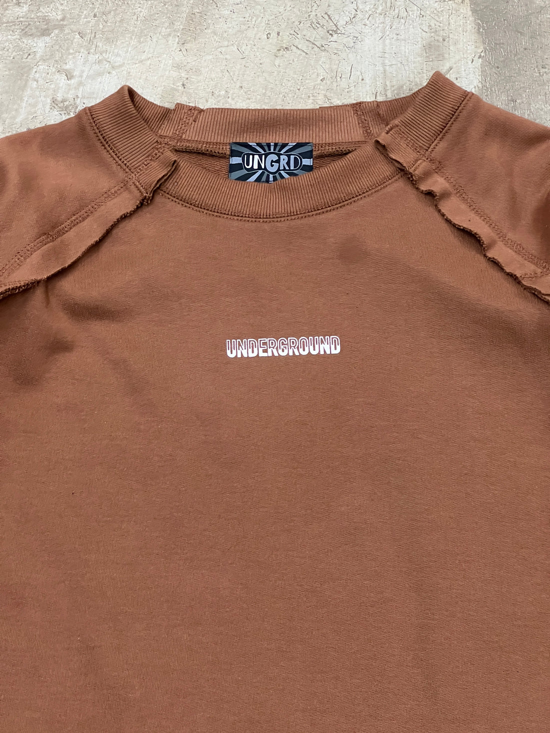 UG SWEATSHIRT (MUDDY BROWN)