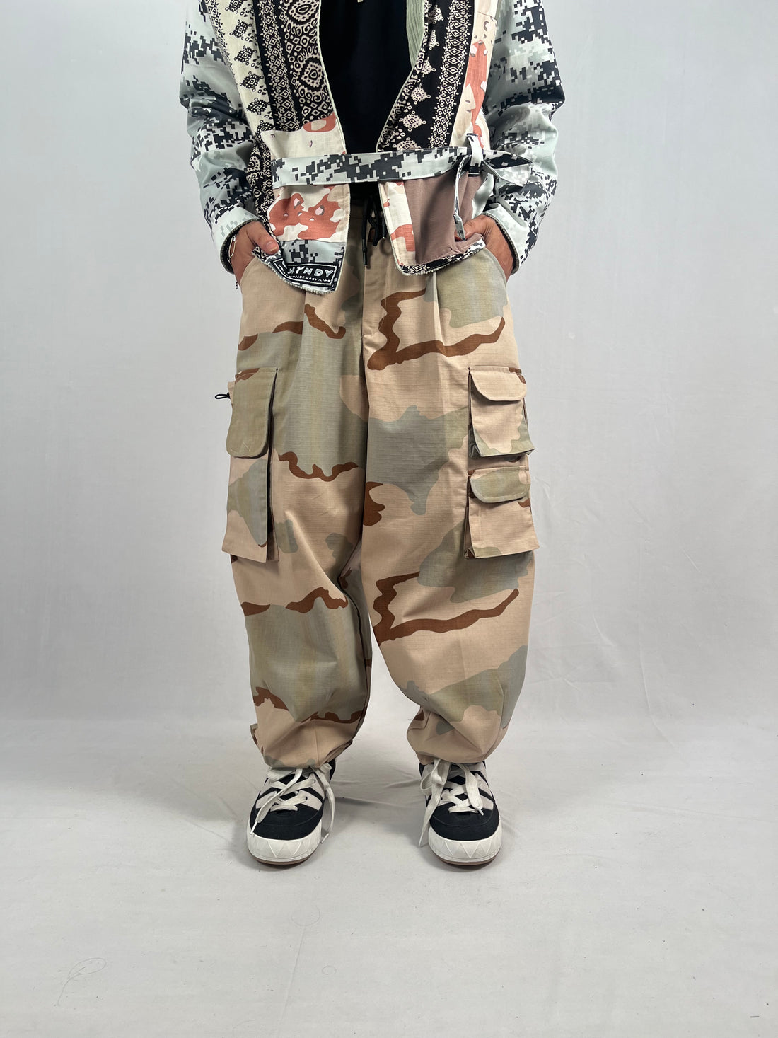 Camo Cargo Pants - Beige