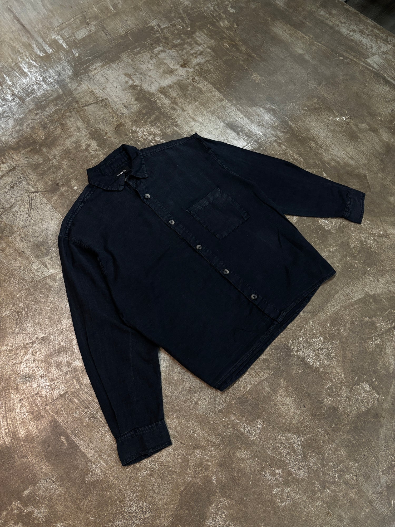 CROPPED FULL SLEEVE SHIRT (BLACK)