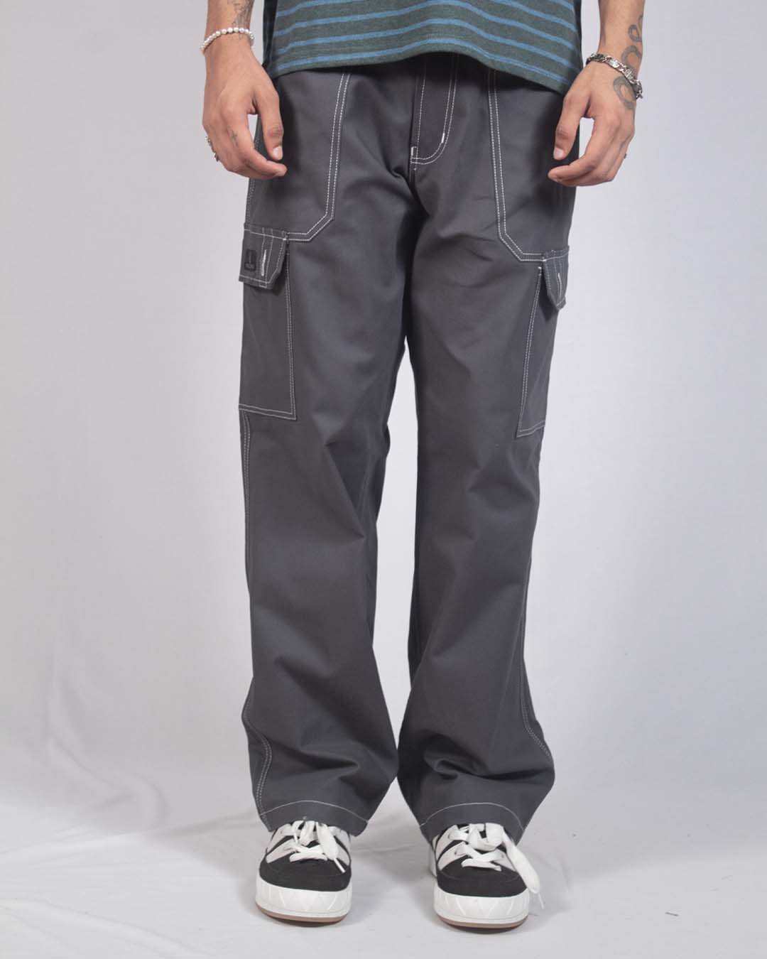 Relaxed Multi Cargo Pocket Contrast Stitch Trouser | boohooMAN USA