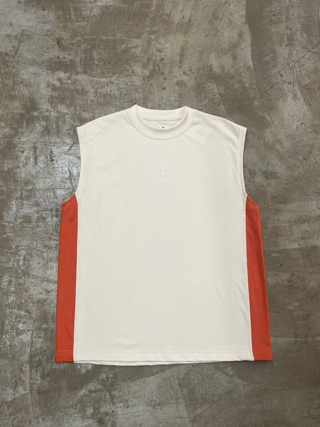 BINATE SLEEVELESS (CREAME)