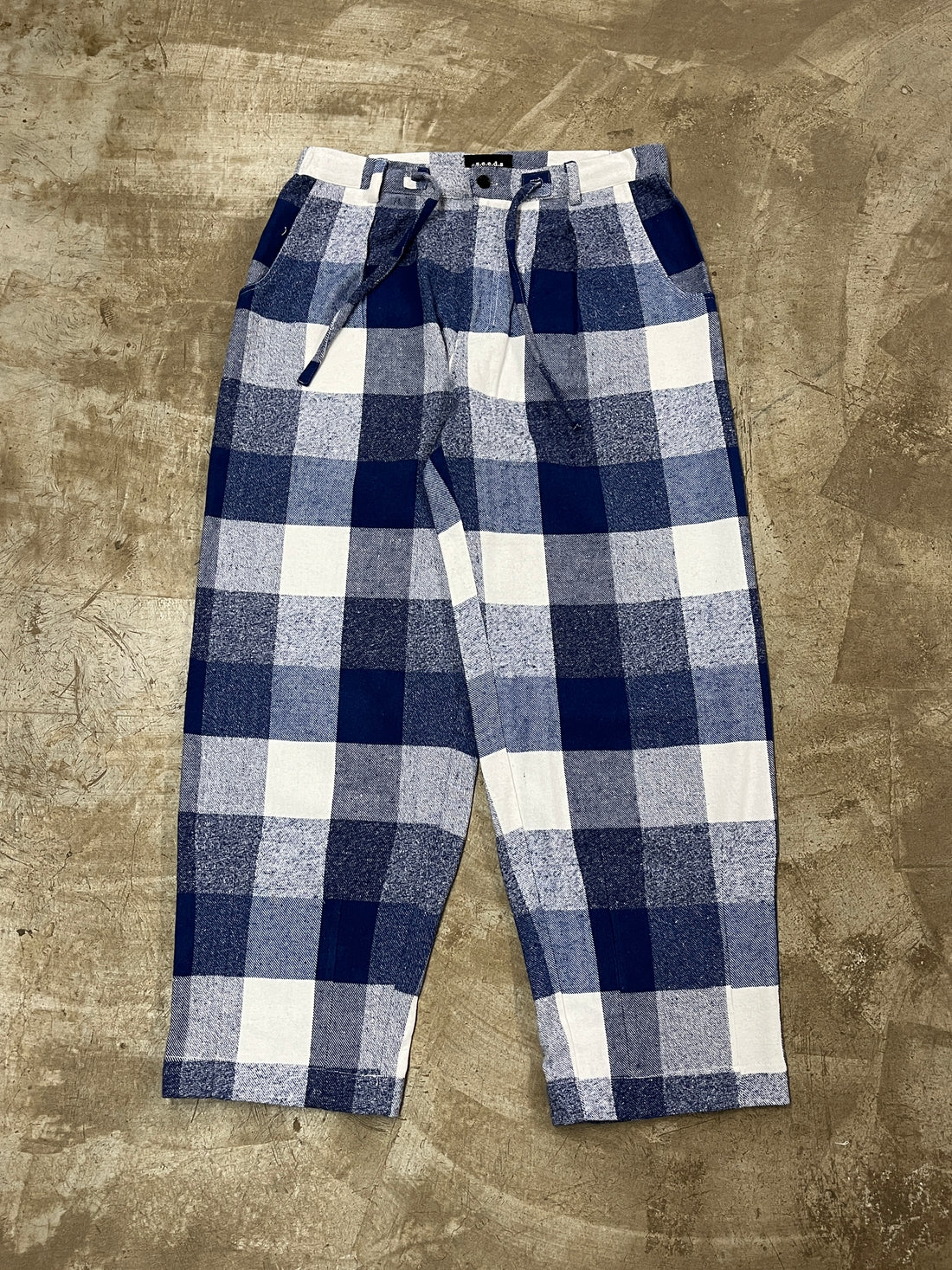 UG FLANNEL PANTS (BLUE & WHITE)