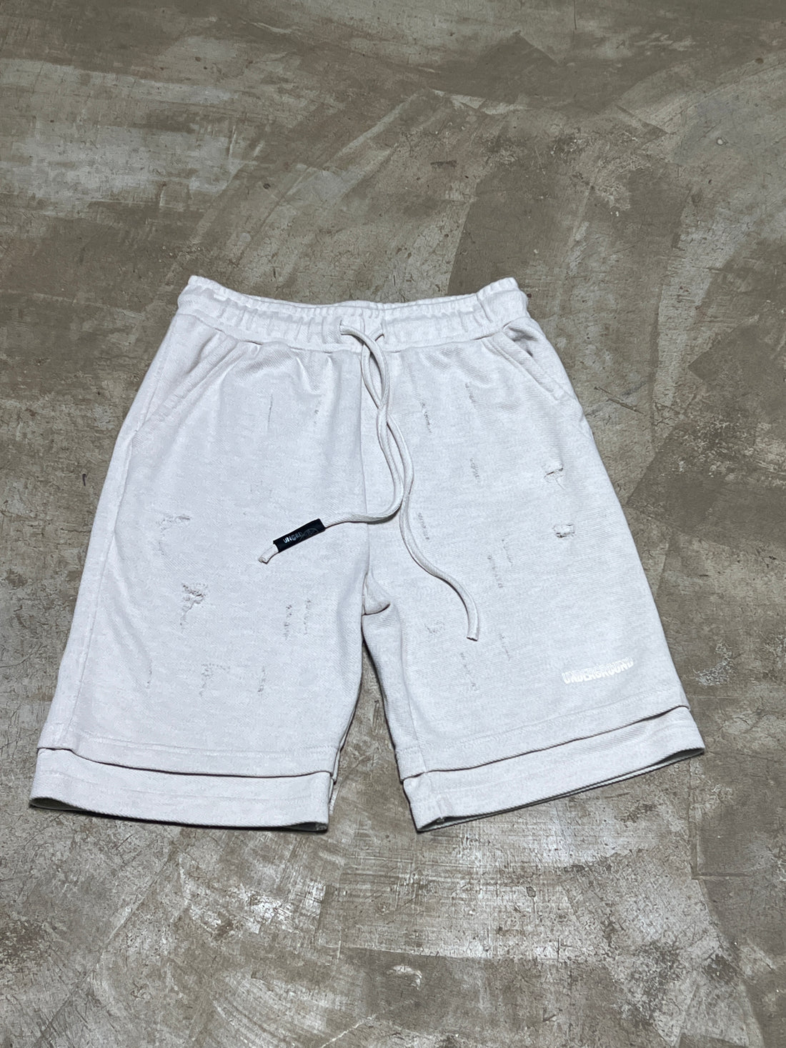 UG SHORTS (Off-White)